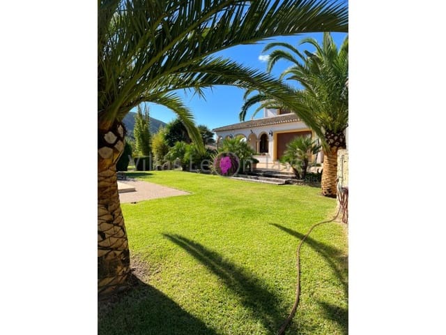 Chalet de 3 habitaciones en Benitachell / Benitatxell en alquiler - 3.500 € (Ref: 9605296)