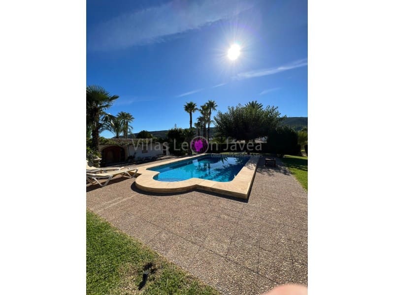 Chalet de 3 habitaciones en Benitachell / Benitatxell en alquiler - 3.500 € (Ref: 9605296)