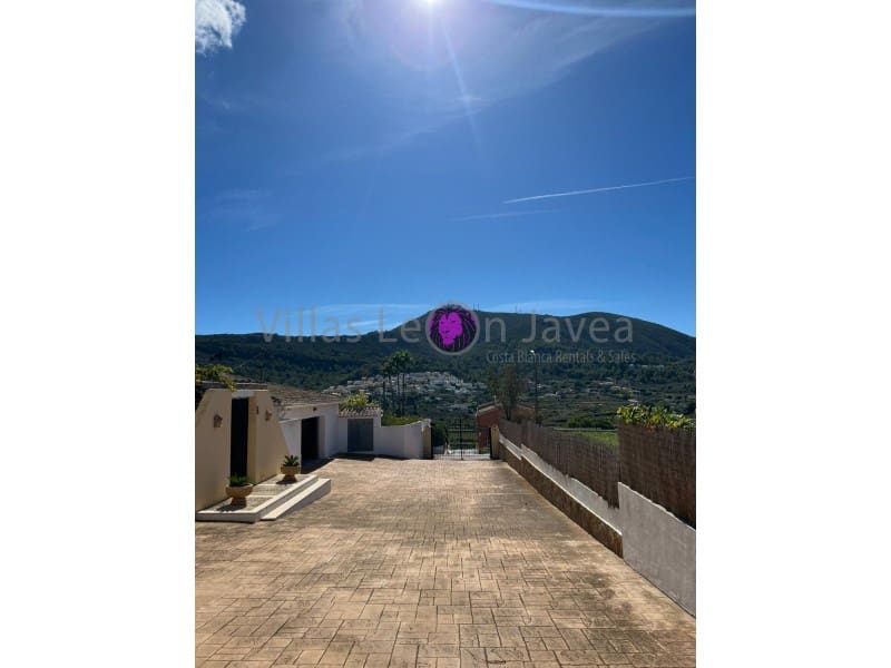 Chalet de 3 habitaciones en Benitachell / Benitatxell en alquiler - 3.500 € (Ref: 9605296)