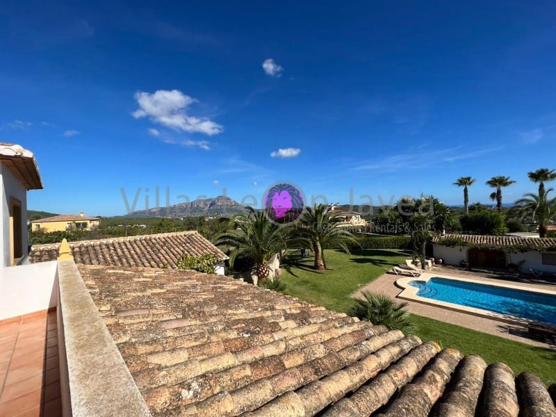 Chalet de 3 habitaciones en Benitachell / Benitatxell en alquiler - 3.500 € (Ref: 9605296)