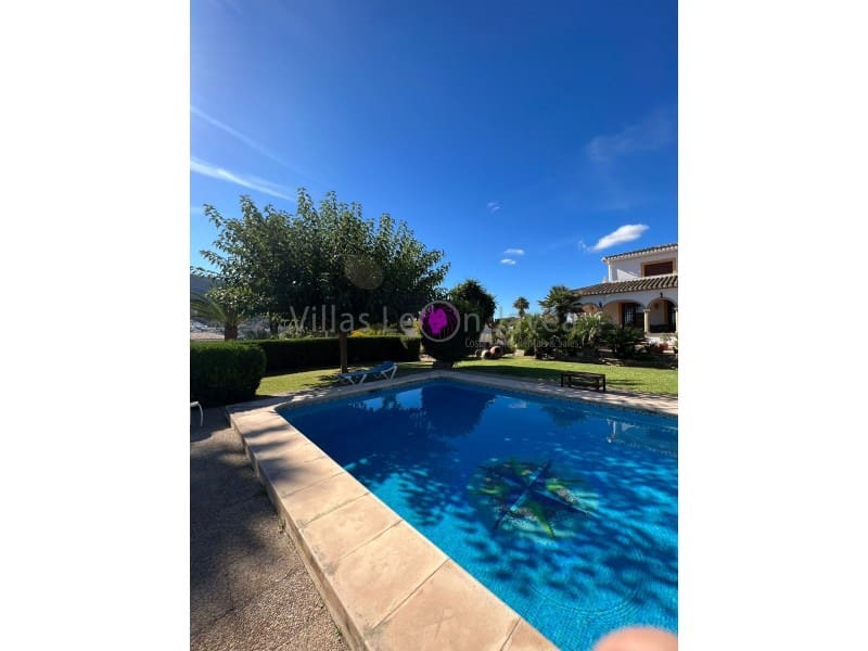 Chalet de 3 habitaciones en Benitachell / Benitatxell en alquiler - 3.500 € (Ref: 9605296)