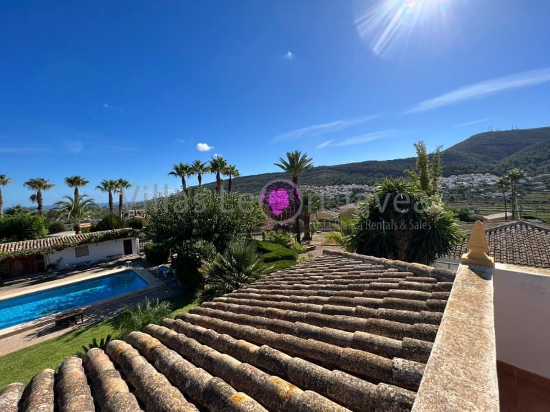 Chalet de 3 habitaciones en Benitachell / Benitatxell en alquiler - 3.500 € (Ref: 9605296)