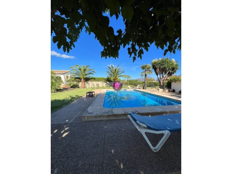 Chalet de 3 habitaciones en Benitachell / Benitatxell en alquiler - 3.500 € (Ref: 9605296)