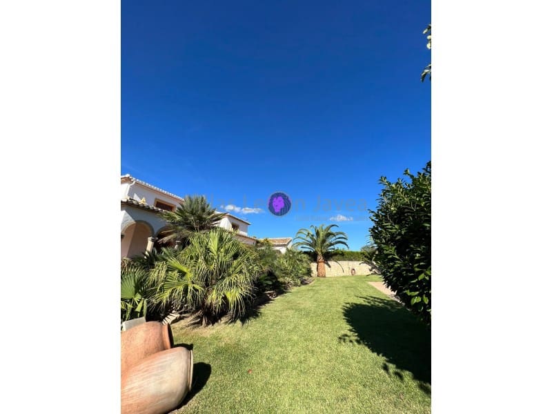 Chalet de 3 habitaciones en Benitachell / Benitatxell en alquiler - 3.500 € (Ref: 9605296)