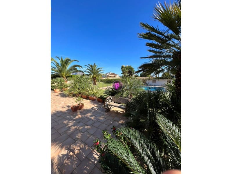 Chalet de 3 habitaciones en Benitachell / Benitatxell en alquiler - 3.500 € (Ref: 9605296)