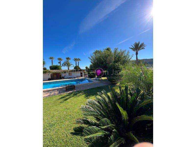 Chalet de 3 habitaciones en Benitachell / Benitatxell en alquiler - 3.500 € (Ref: 9605296)