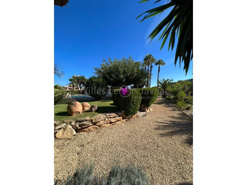 Chalet de 3 habitaciones en Benitachell / Benitatxell en alquiler - 3.500 € (Ref: 9605296)