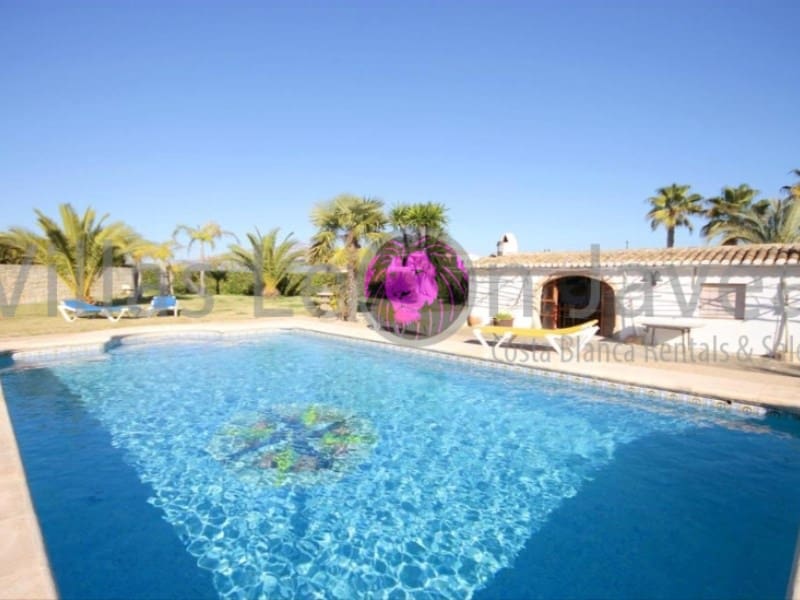 Chalet de 3 habitaciones en Benitachell / Benitatxell en alquiler - 3.500 € (Ref: 9605296)