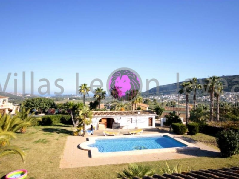 Chalet de 3 habitaciones en Benitachell / Benitatxell en alquiler - 3.500 € (Ref: 9605296)