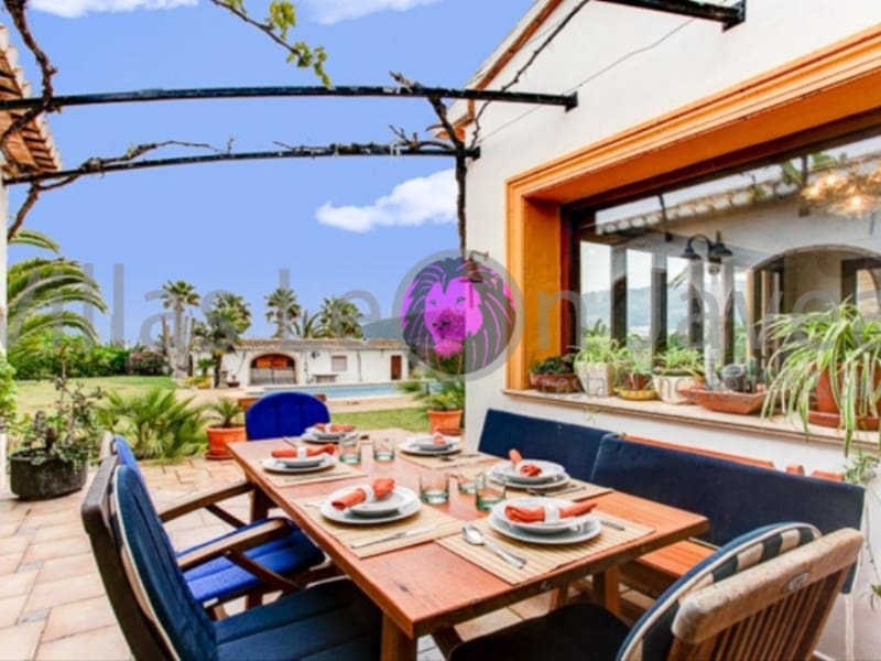 Chalet de 3 habitaciones en Benitachell / Benitatxell en alquiler - 3.500 € (Ref: 9605296)