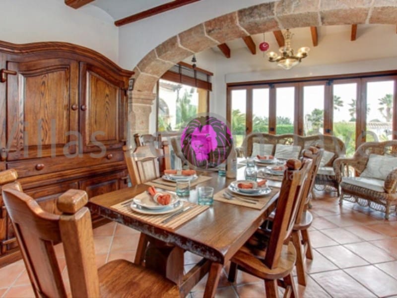 Chalet de 3 habitaciones en Benitachell / Benitatxell en alquiler - 3.500 € (Ref: 9605296)