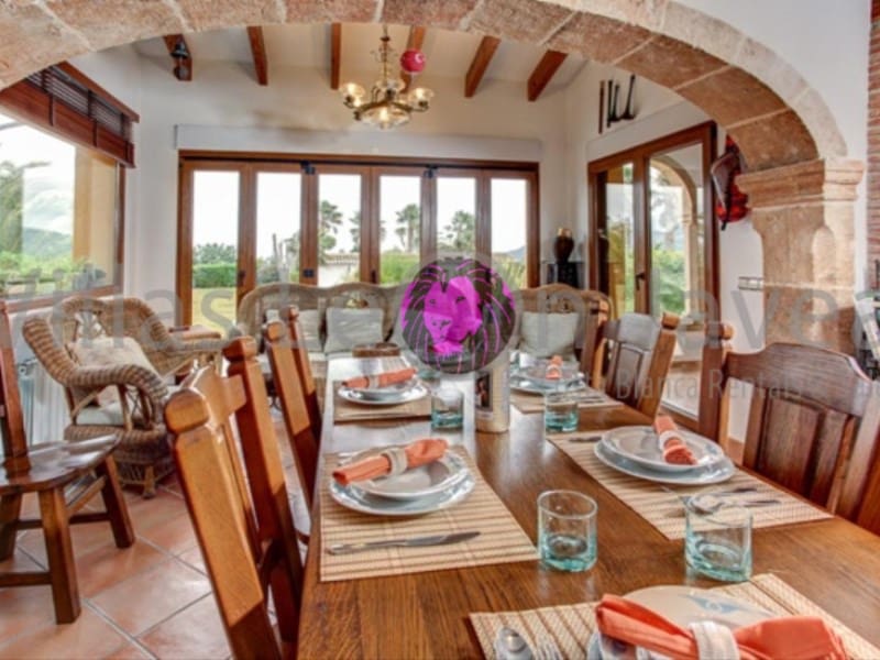 Chalet de 3 habitaciones en Benitachell / Benitatxell en alquiler - 3.500 € (Ref: 9605296)