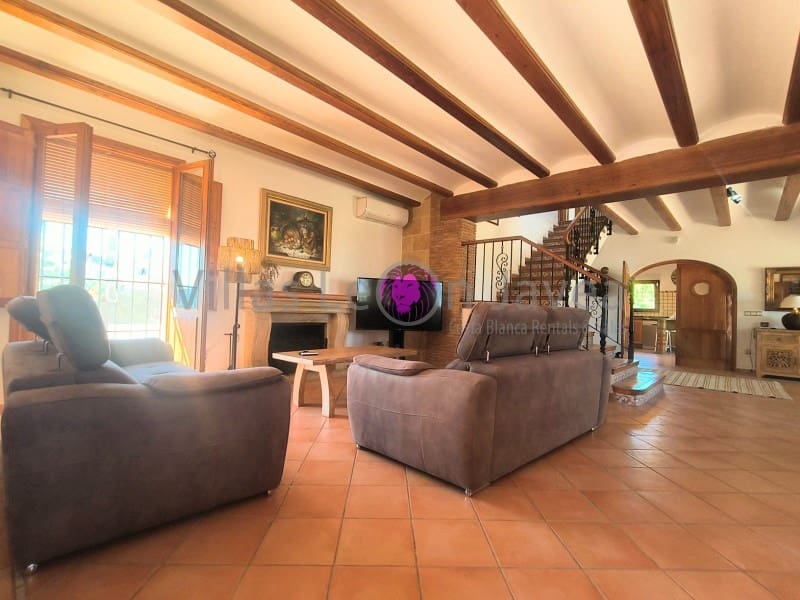 Chalet de 3 habitaciones en Benitachell / Benitatxell en alquiler con piscina - 3.500 € (Ref: 9605296)