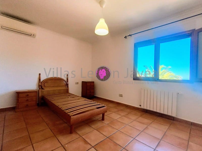Chalet de 3 habitaciones en Benitachell / Benitatxell en alquiler con piscina - 3.500 € (Ref: 9605296)