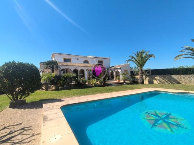 3 bedroom Villa for rent in Benitachell / Benitatxell with pool - € 3,500 (Ref: 9605296)