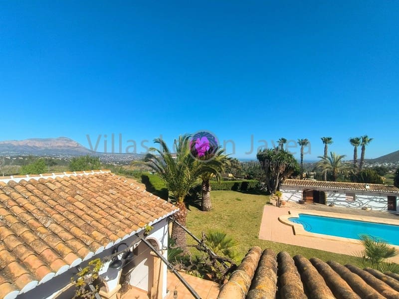 Chalet de 3 habitaciones en Benitachell / Benitatxell en alquiler con piscina - 3.500 € (Ref: 9605296)