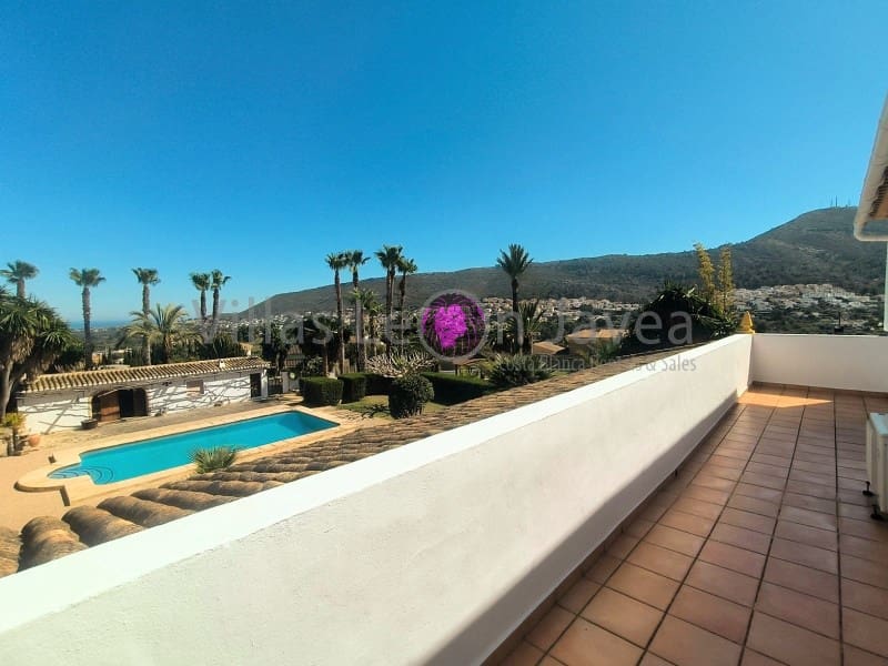 Chalet de 3 habitaciones en Benitachell / Benitatxell en alquiler con piscina - 3.500 € (Ref: 9605296)