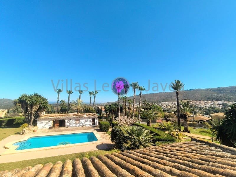 Chalet de 3 habitaciones en Benitachell / Benitatxell en alquiler con piscina - 3.500 € (Ref: 9605296)