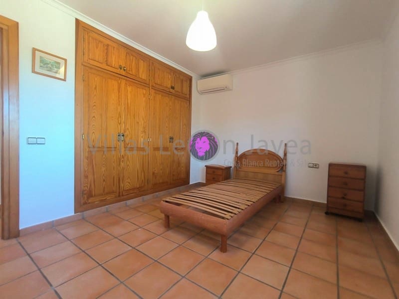 Chalet de 3 habitaciones en Benitachell / Benitatxell en alquiler con piscina - 3.500 € (Ref: 9605296)