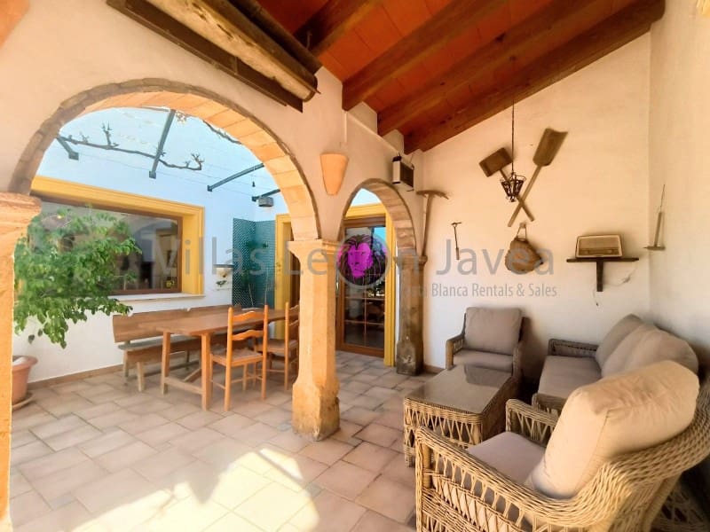 Chalet de 3 habitaciones en Benitachell / Benitatxell en alquiler con piscina - 3.500 € (Ref: 9605296)