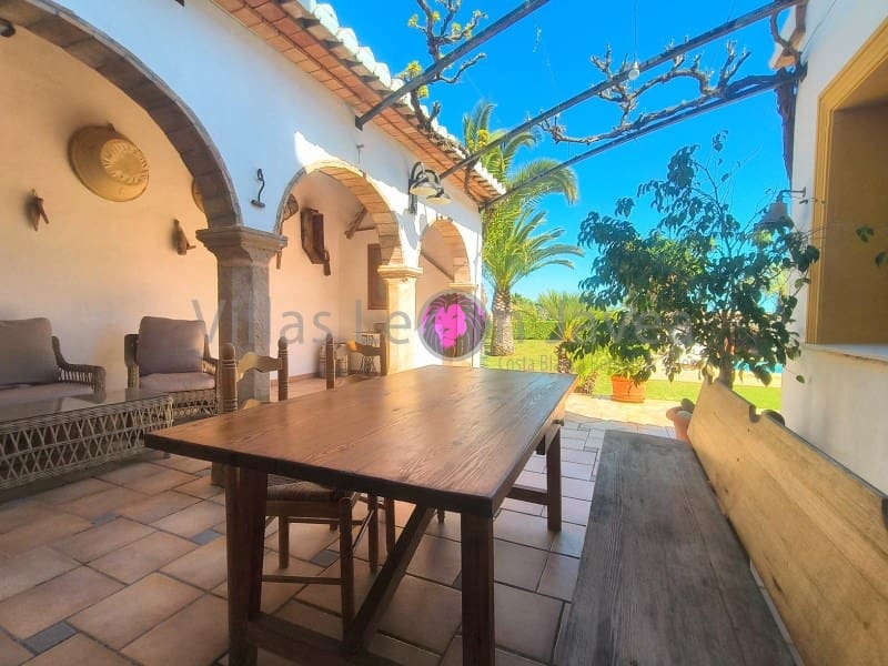 Chalet de 3 habitaciones en Benitachell / Benitatxell en alquiler con piscina - 3.500 € (Ref: 9605296)