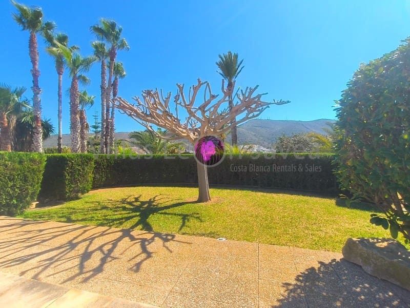 Chalet de 3 habitaciones en Benitachell / Benitatxell en alquiler con piscina - 3.500 € (Ref: 9605296)