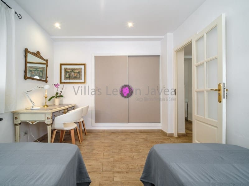 4 bedroom Villa for holiday rental in Javea / Xabia - € 1,170 (Ref: 9605297)