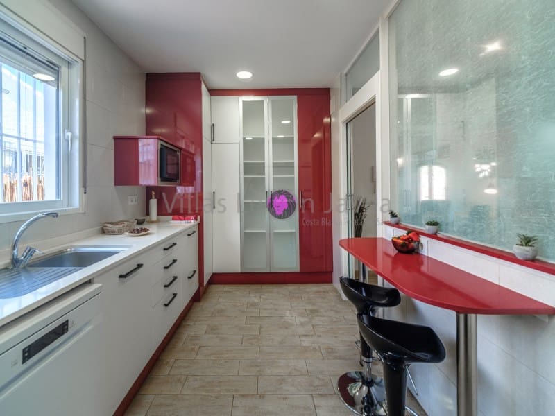 4 bedroom Villa for holiday rental in Javea / Xabia - € 1,170 (Ref: 9605297)