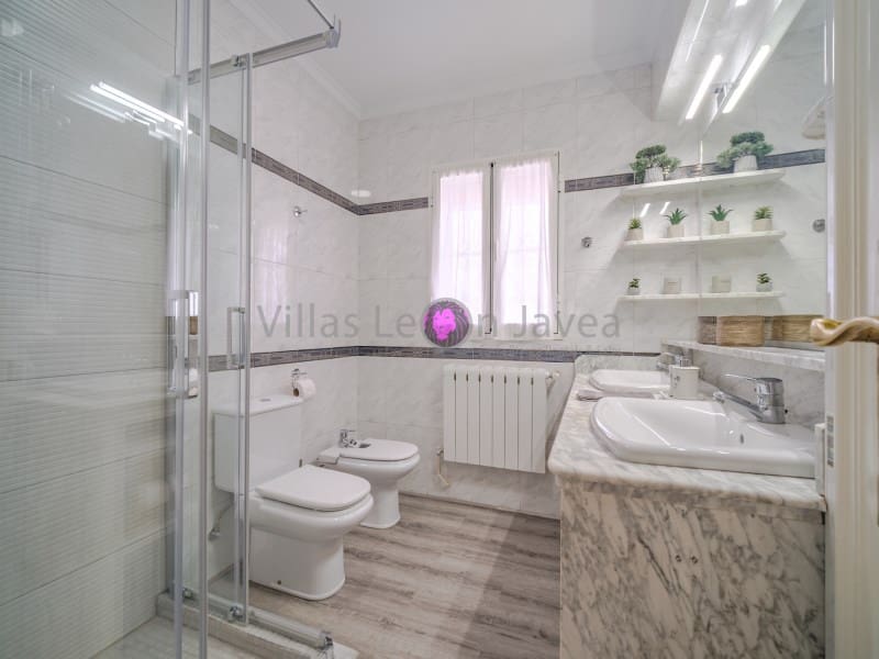 4 bedroom Villa for holiday rental in Javea / Xabia - € 1,170 (Ref: 9605297)