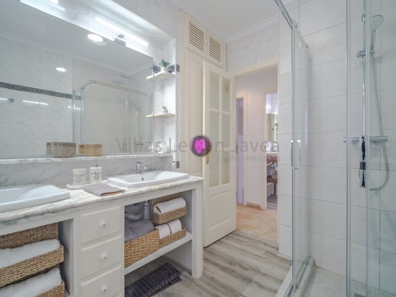 4 bedroom Villa for holiday rental in Javea / Xabia - € 1,170 (Ref: 9605297)