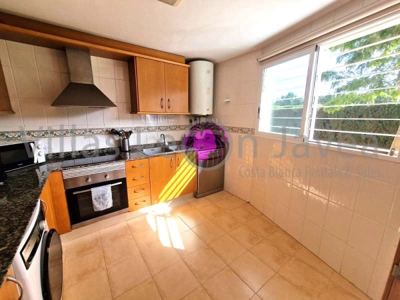 3 soveværelse Lejlighed til leje i Javea / Xabia med garage - € 1.050 (Ref: 9605299)