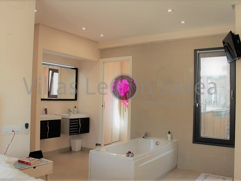 5 soverom Hus til salgs i Javea / Xabia med garasje - € 495 000 (Ref: 9605302)