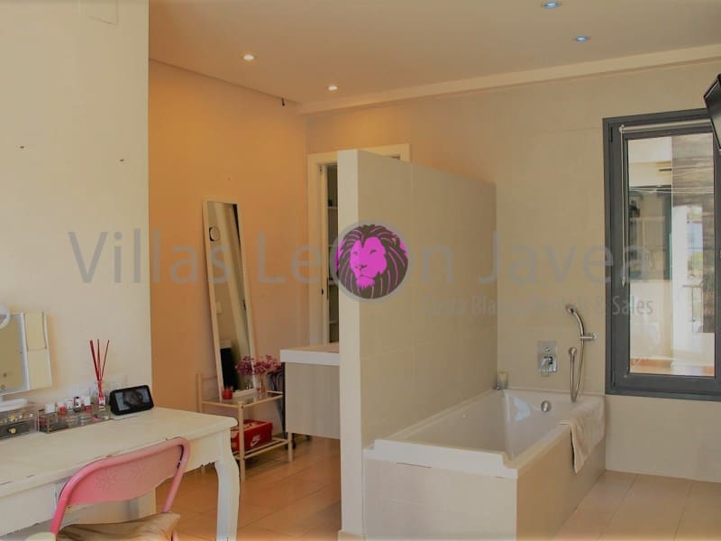 5 soverom Hus til salgs i Javea / Xabia med garasje - € 495 000 (Ref: 9605302)