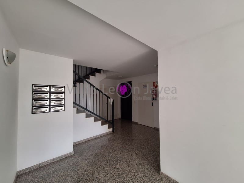 3 soveværelse Lejlighed til leje i Javea / Xabia med garage - € 1.100 (Ref: 9605303)