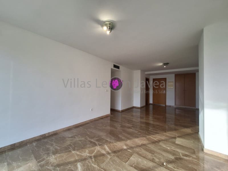 3 soveværelse Lejlighed til leje i Javea / Xabia med garage - € 1.100 (Ref: 9605303)