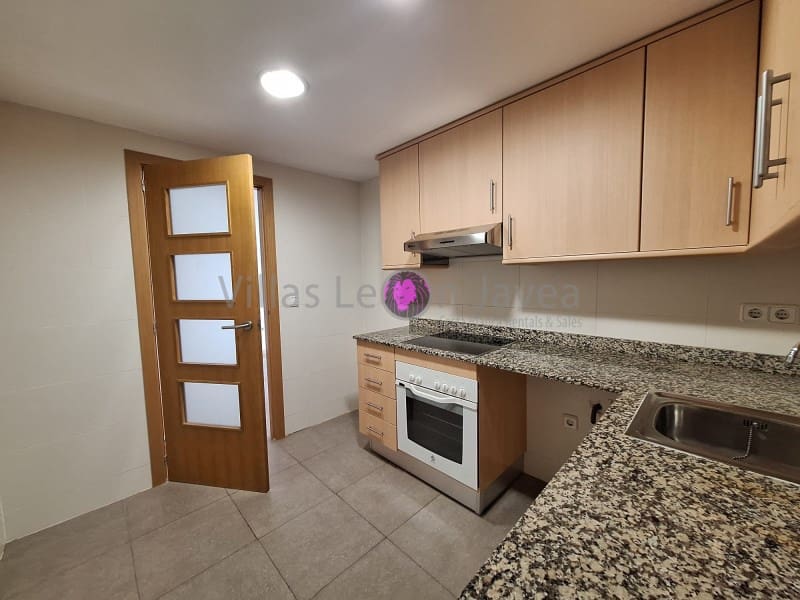 3 soveværelse Lejlighed til leje i Javea / Xabia med garage - € 1.100 (Ref: 9605303)