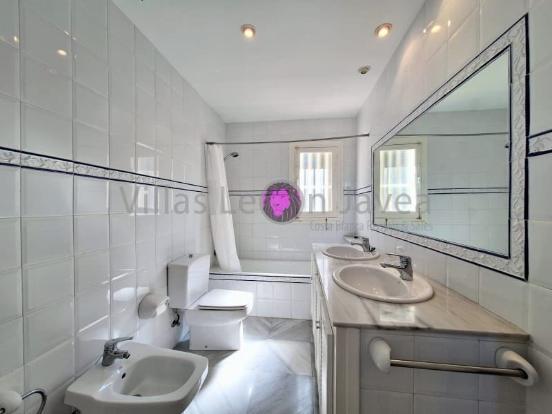 8 sypialnia Willa na sprzedaż w Javea / Xabia z basenem garażem - 2 350 000 € (Ref: 9627789)