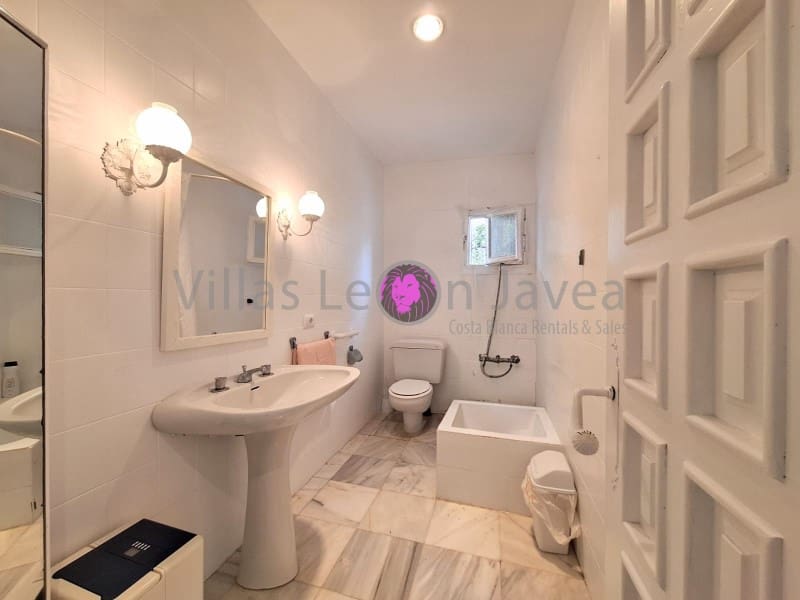 8 sypialnia Willa na sprzedaż w Javea / Xabia z basenem garażem - 2 350 000 € (Ref: 9627789)