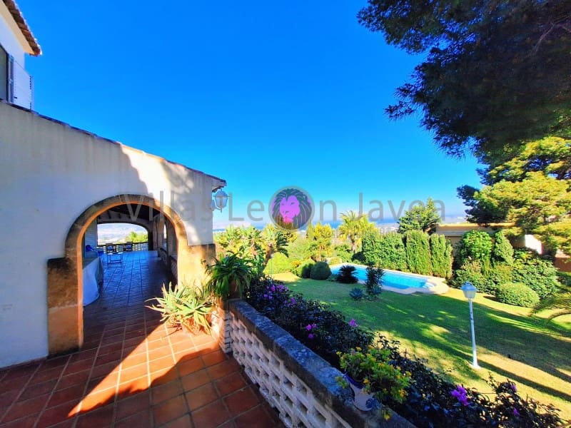 8 sypialnia Willa na sprzedaż w Javea / Xabia z basenem garażem - 2 350 000 € (Ref: 9627789)