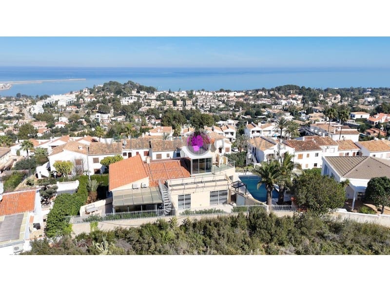 5 soverom Villa til salgs i Denia med svømmebasseng garasje - € 785 000 (Ref: 9670522)