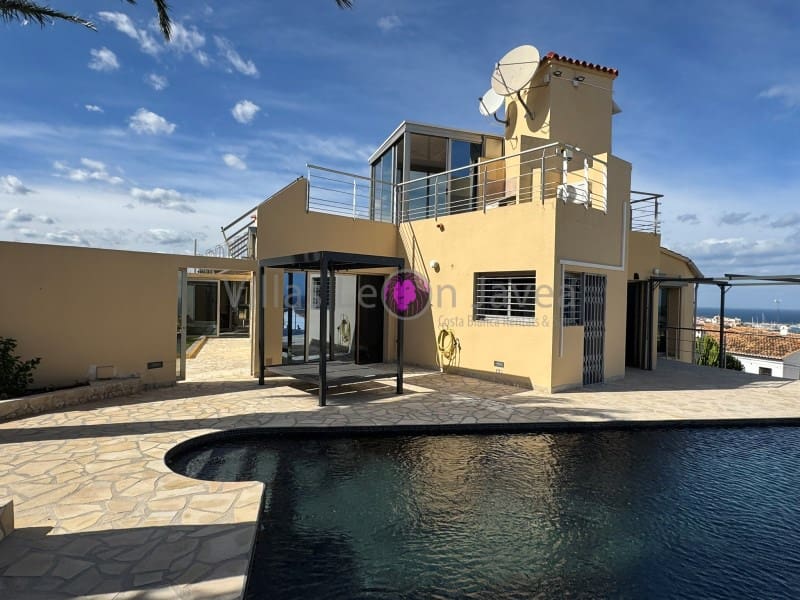 5 soverom Villa til salgs i Denia med svømmebasseng garasje - € 785 000 (Ref: 9670522)