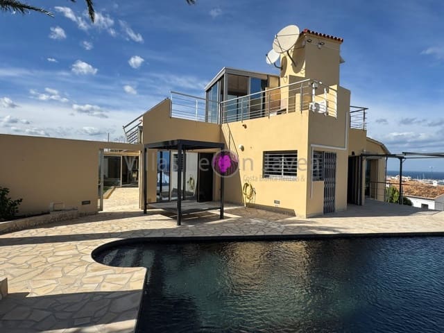 5 soverom Villa til salgs i El Montgó, Dénia med svømmebasseng garasje - € 785 000 (Ref: 9670522)