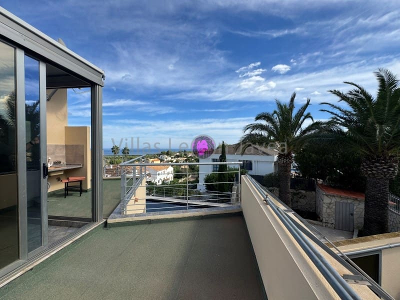 5 soverom Villa til salgs i Denia med svømmebasseng garasje - € 785 000 (Ref: 9670522)