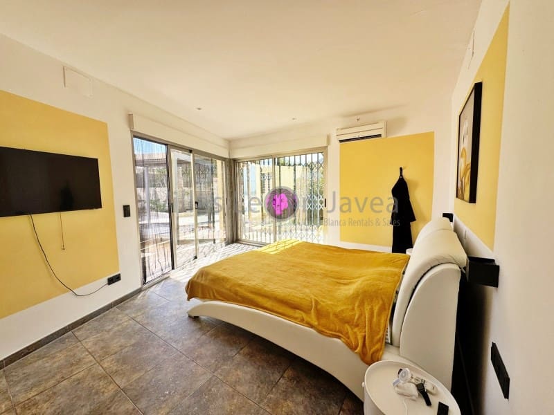 5 soverom Villa til salgs i Denia med svømmebasseng garasje - € 785 000 (Ref: 9670522)