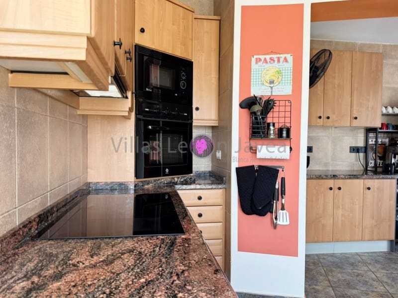 5 soverom Villa til salgs i Denia med svømmebasseng garasje - € 785 000 (Ref: 9670522)