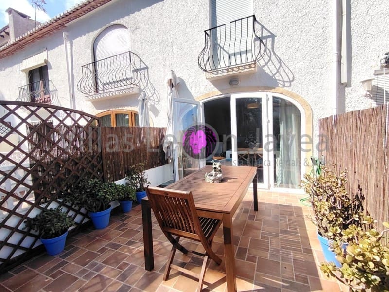 Maison de Ville de 2 chambres à louer à Javea / Xabia - 950 € (Ref: 9714858)