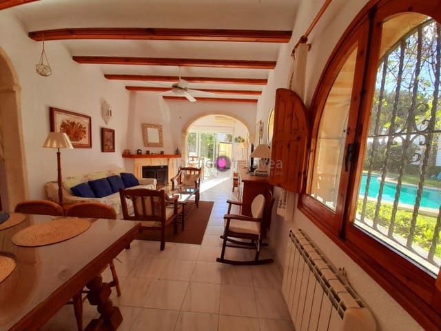 2 bedroom Apartment for rent in Arenal, Javea / Xàbia - € 900 (Ref: 9723593)