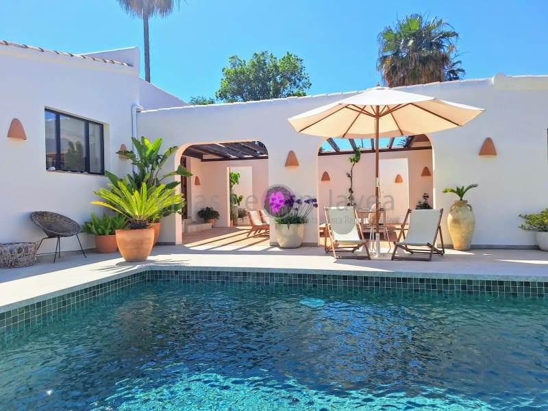 5 makuuhuone Huvila vuokrattavana paikassa Javea / Xabia mukana uima-altaan - 5 450 € (Ref: 9723594)