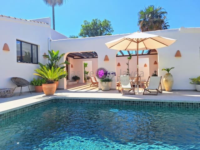 5 bedroom Villa for rent in Partida Tosal - Zona del Castellans, Javea / Xàbia with pool - € 5,450 (Ref: 9723594)