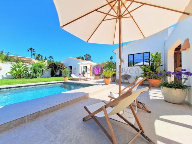 5 bedroom Villa for rent in Partida Tosal - Zona del Castellans, Javea / Xàbia with pool - € 5,450 (Ref: 9723594)